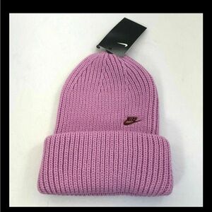 Nike NSW Cuffed Beanie Hat Beyond Pink dark Beetroot Women DA1803-680